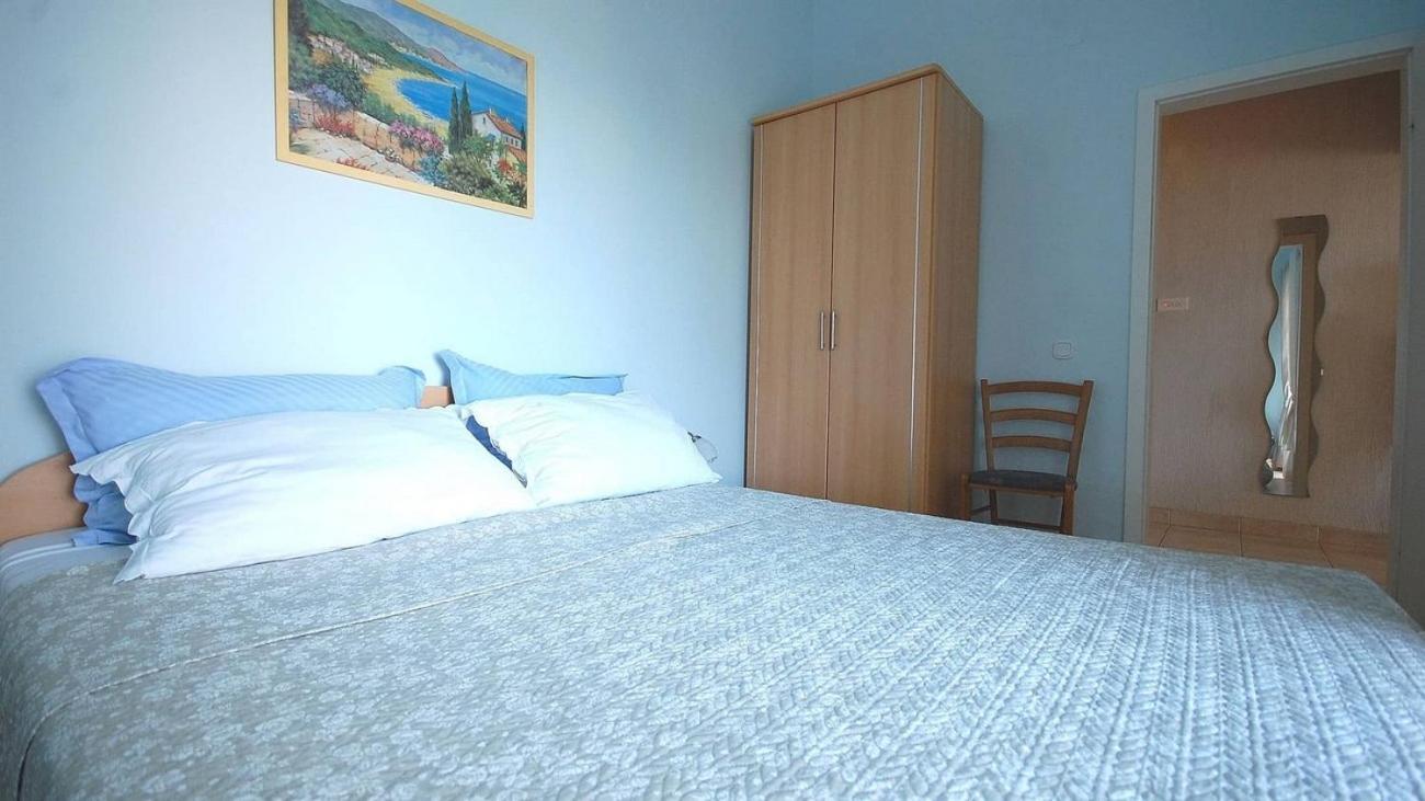 Apartments With A Parking Space Kremenici, Krk - 21724 Sveti Vid-Miholjice Chambre photo